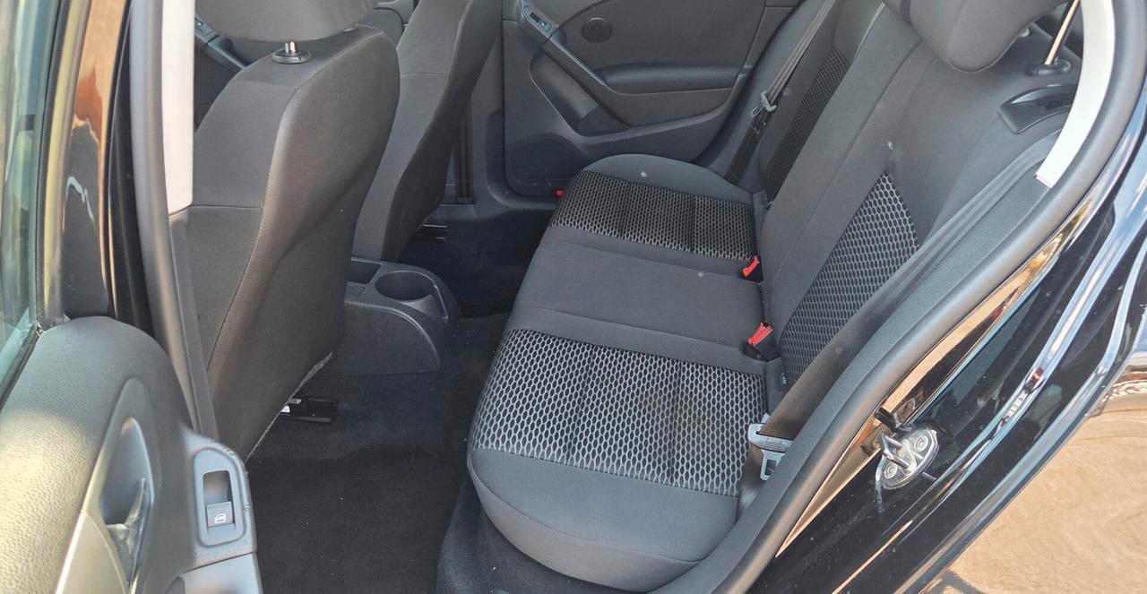 Volkswagen Golf 1.6 TDI 5porte Comfortline