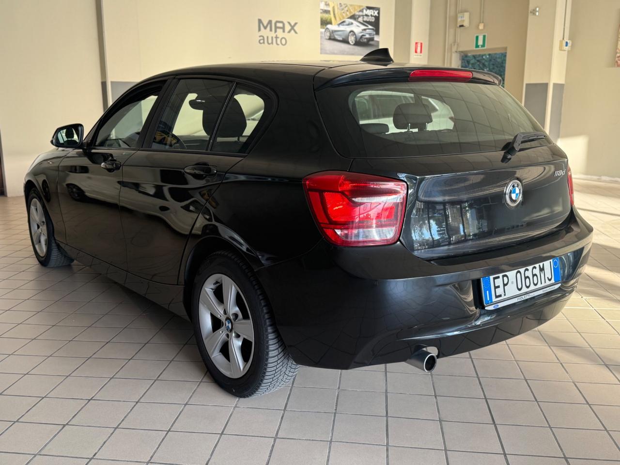 Bmw 118 118d 5p. Msport