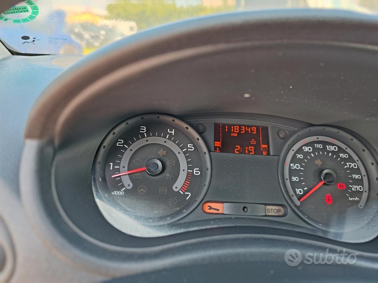 Renault Clio 1.2 16V 3 porte Dynamique