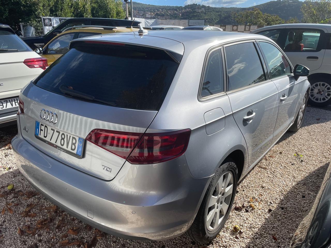 Audi A3 1.6 TDI clean diesel S tronic Ambition