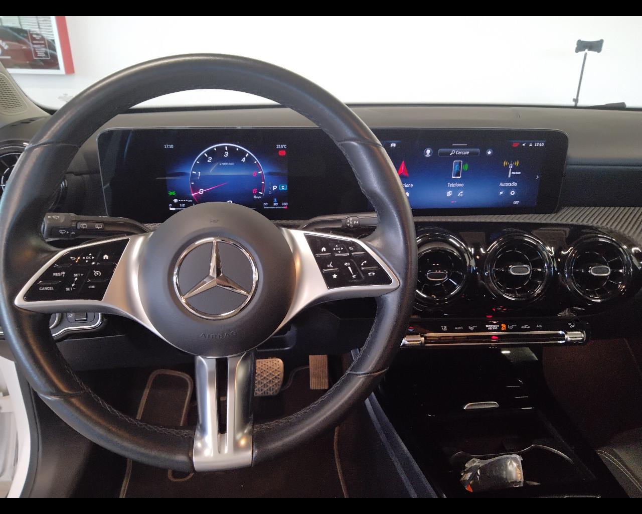Mercedes-Benz Classe A - W177 2023 - A 180 d Advanced auto