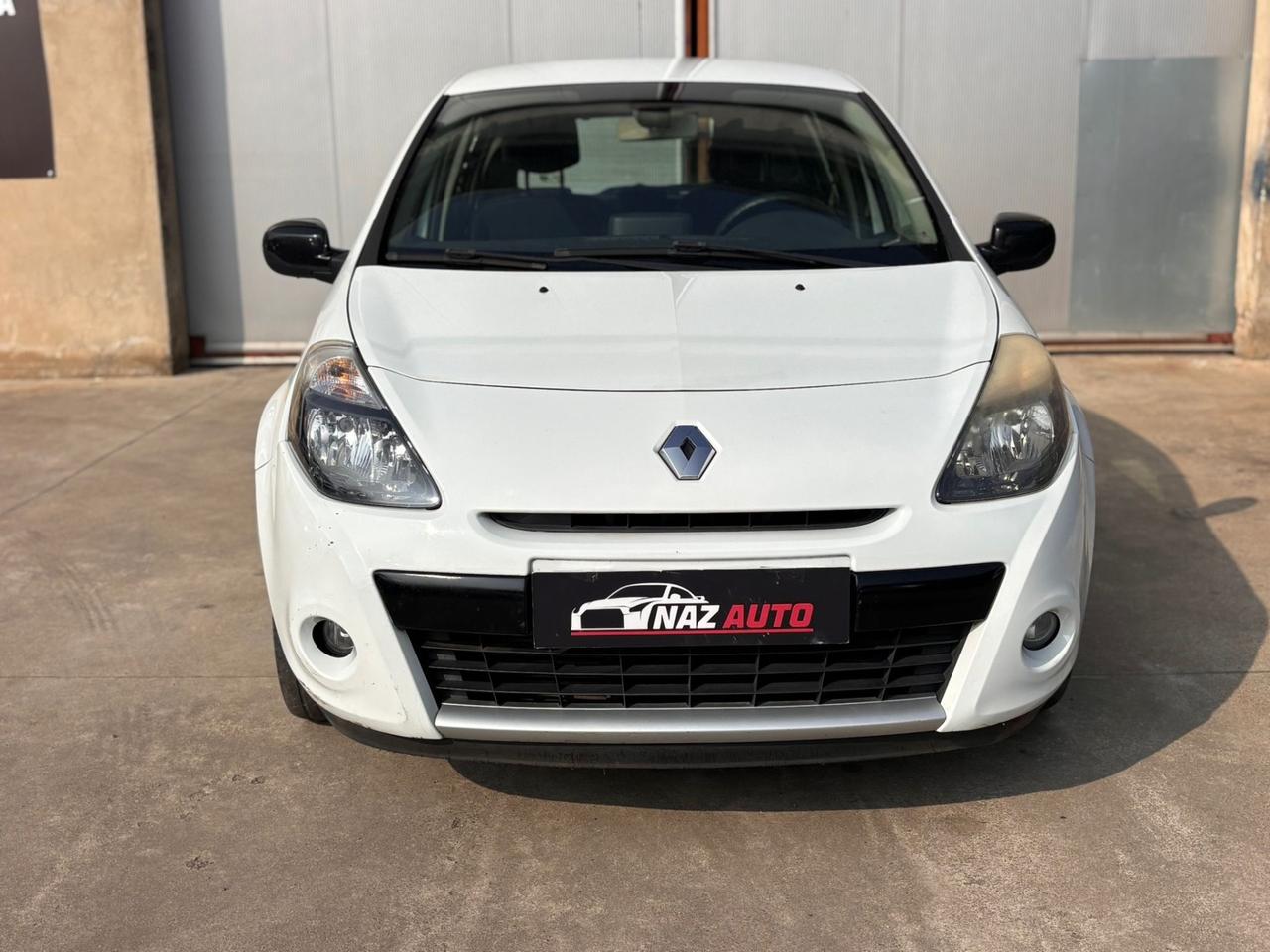 Renault Clio 1.2 16V TCE 5 p LIVE!