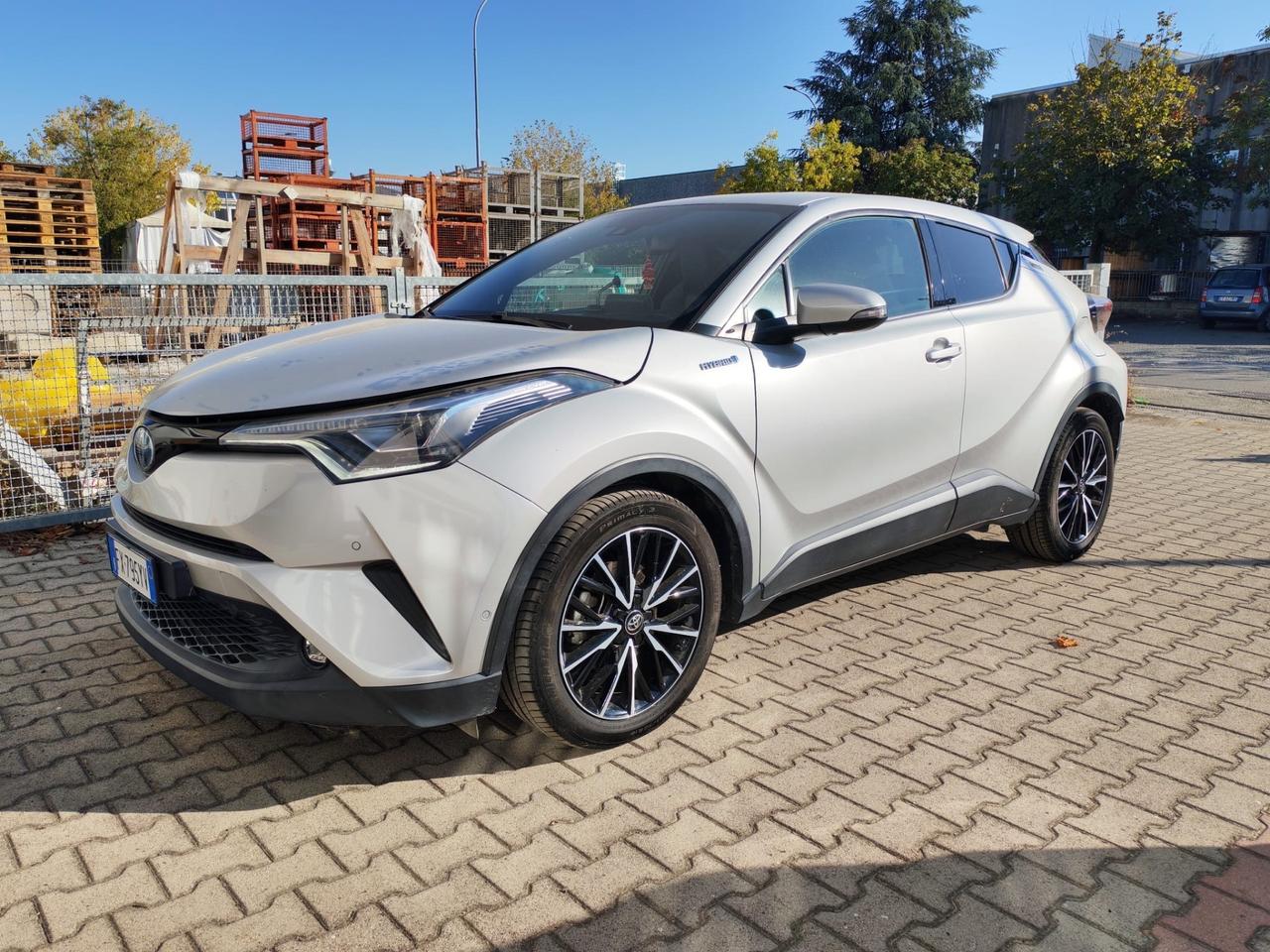 Toyota C-HR 1.8 Hybrid E-CVT Style+