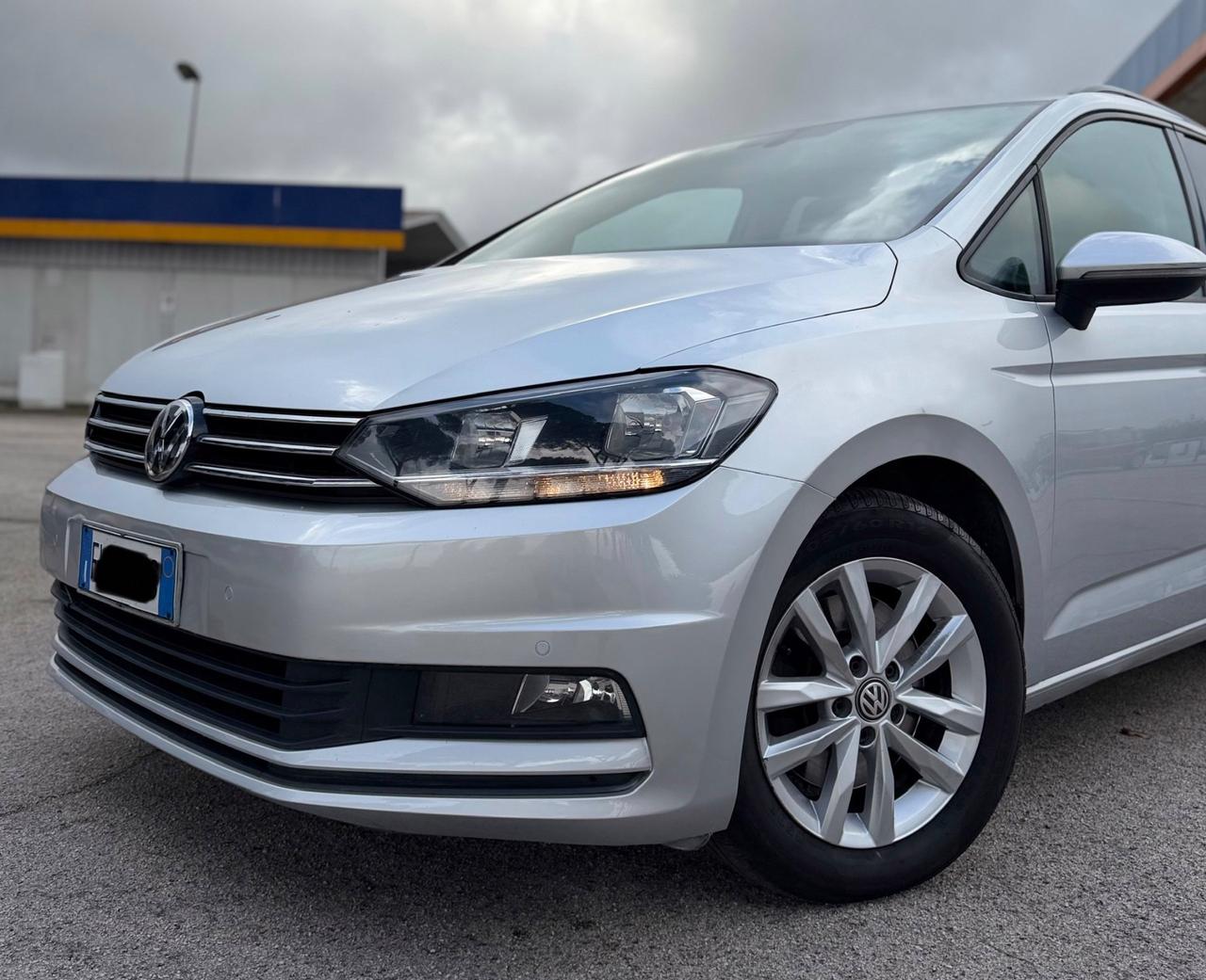 Volkswagen Touran 2.0 TDI 150 CV SCR DSG Business BlueMotion Technology