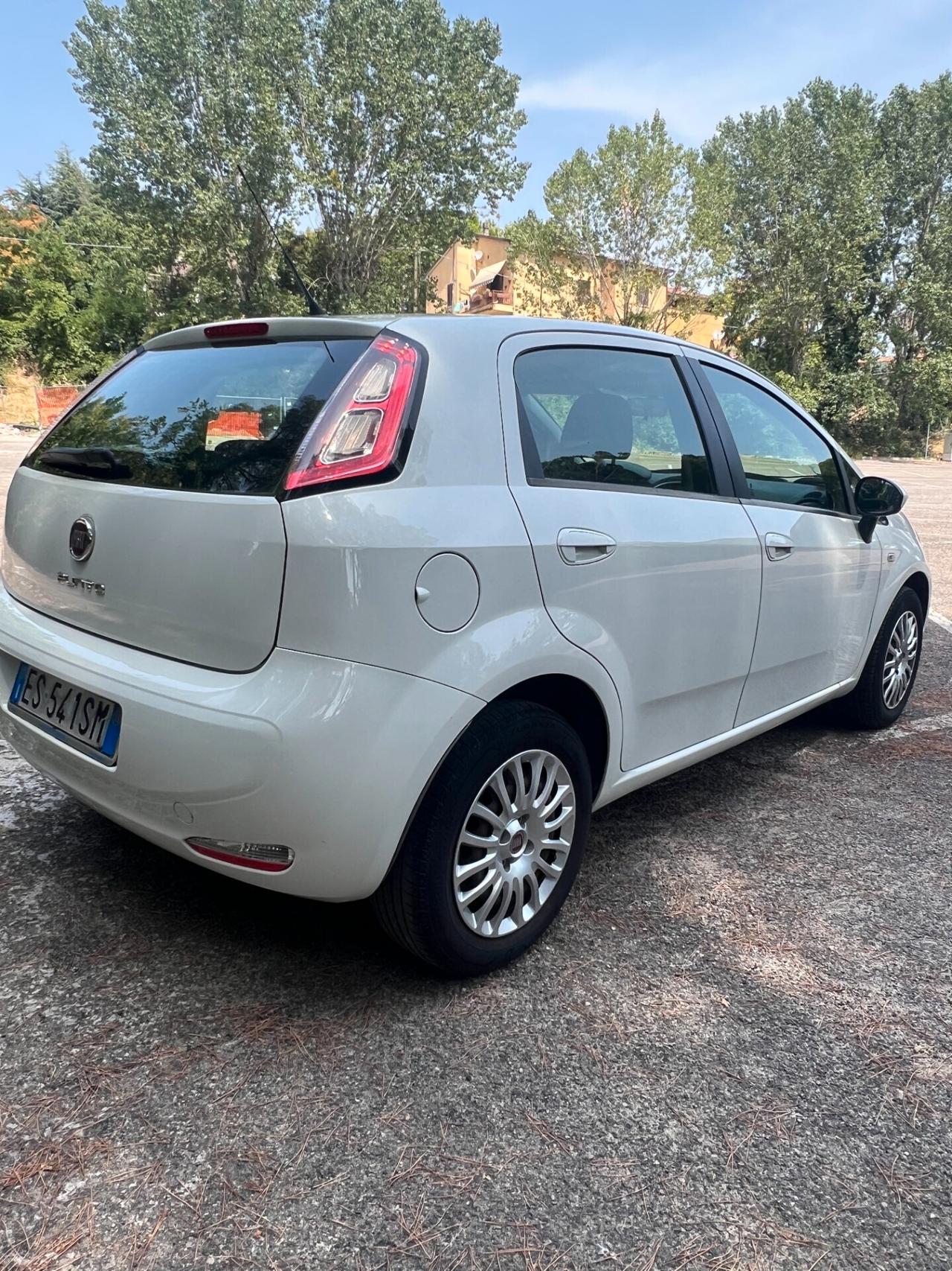ADATTA PER NEOPATENTATI Fiat Punto 1.2 8V 5 porte Lounge