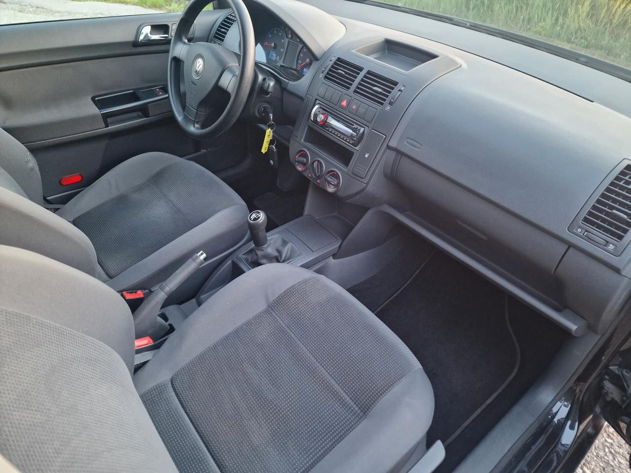 Volkswagen Polo 1.2 70cv 83000km