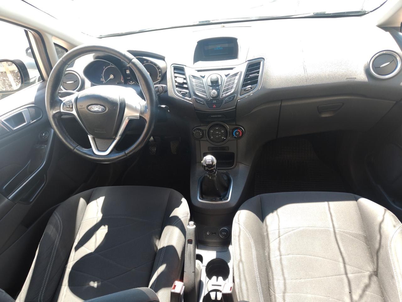 Ford Fiesta 1.5 TDCi 75CV 5 porte