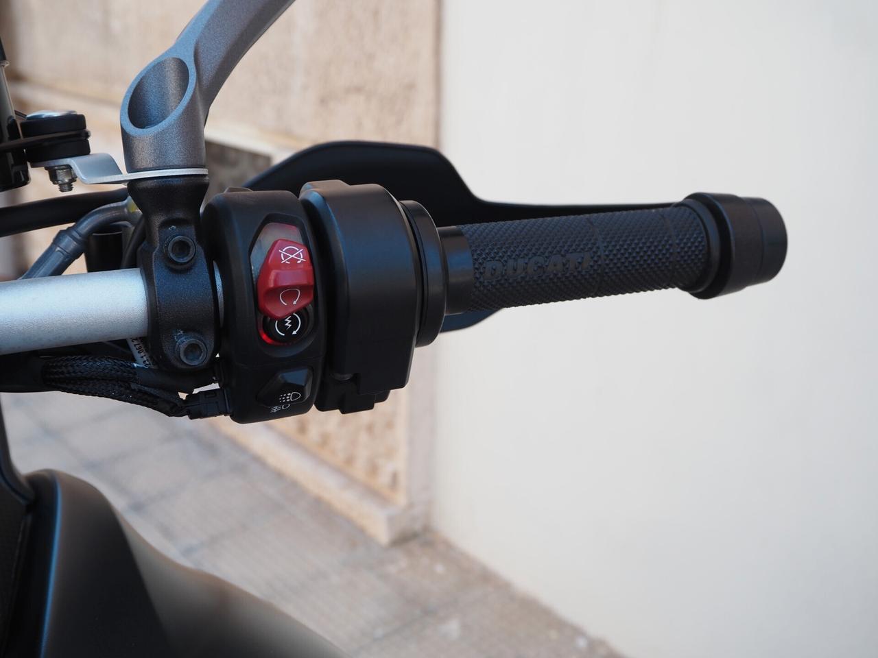 Ducati Multistrada V4 S Full