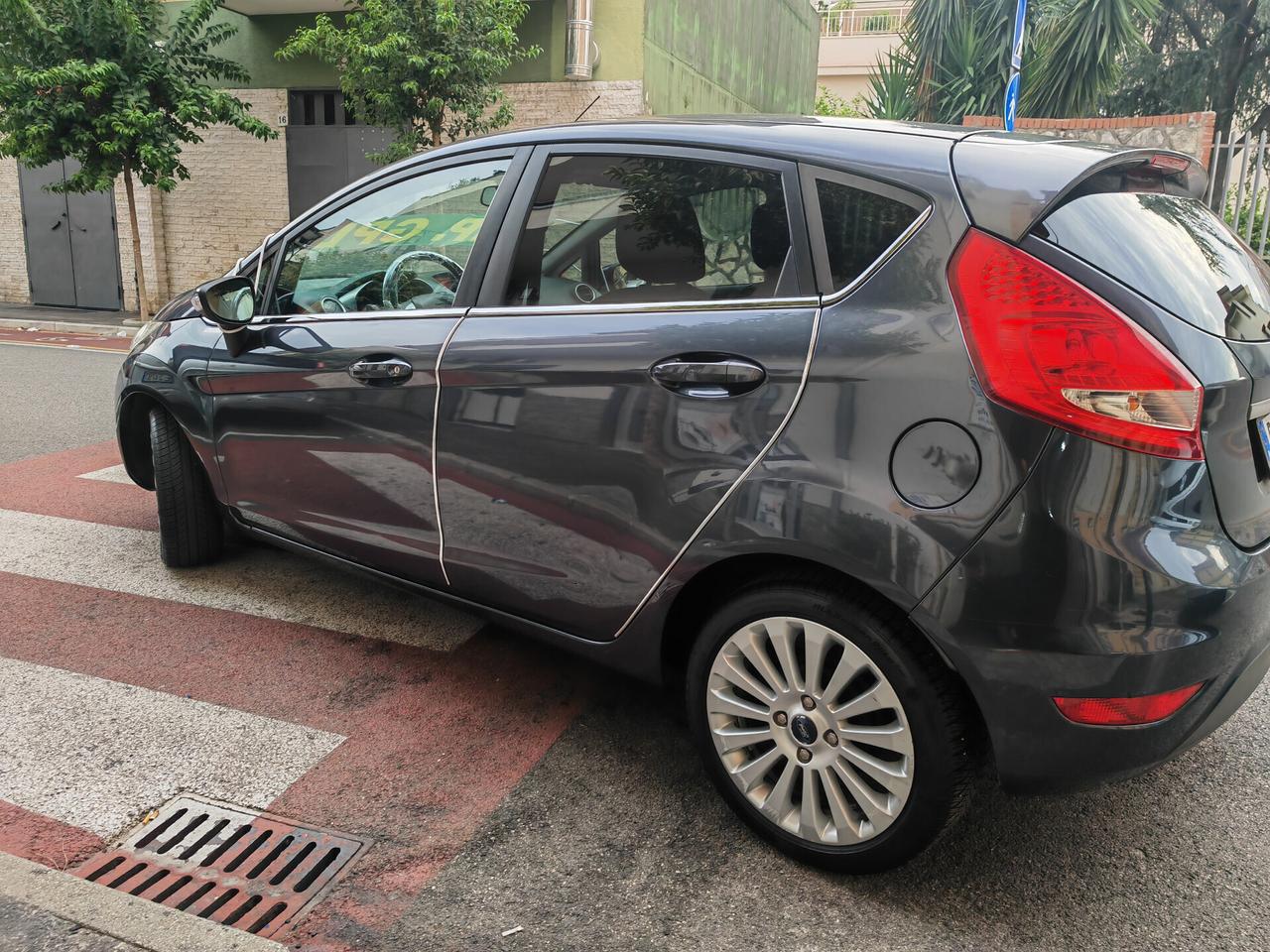 FORD FIESTA 1.4 BENZINA GPL CV97 KW71 TITANIUM
