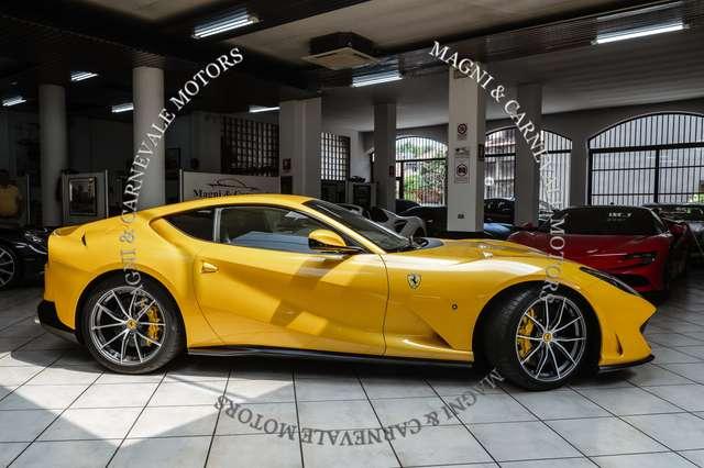 Ferrari 812 SUPERFAST|GIALLO TRIPLOSTRATO|LIFT SYS|CARBON+LEDS