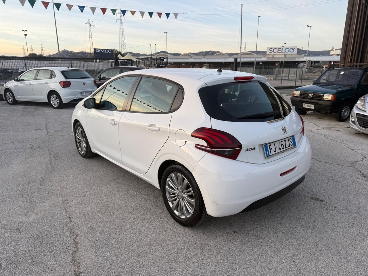 Peugeot 208 PureTech 82 5 porte Allure