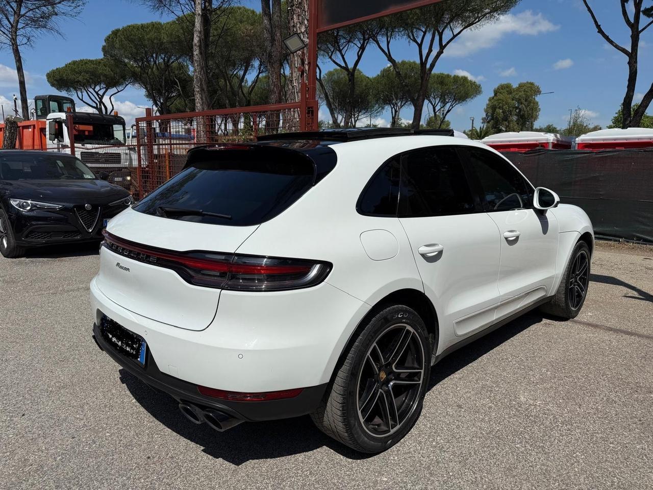 Porsche Macan 2.0 BENZINA 245CV TETTUCCIO NEVI LED SOSPENSIONI PDC PELLE SEDILI ELETTRICI KAMERA