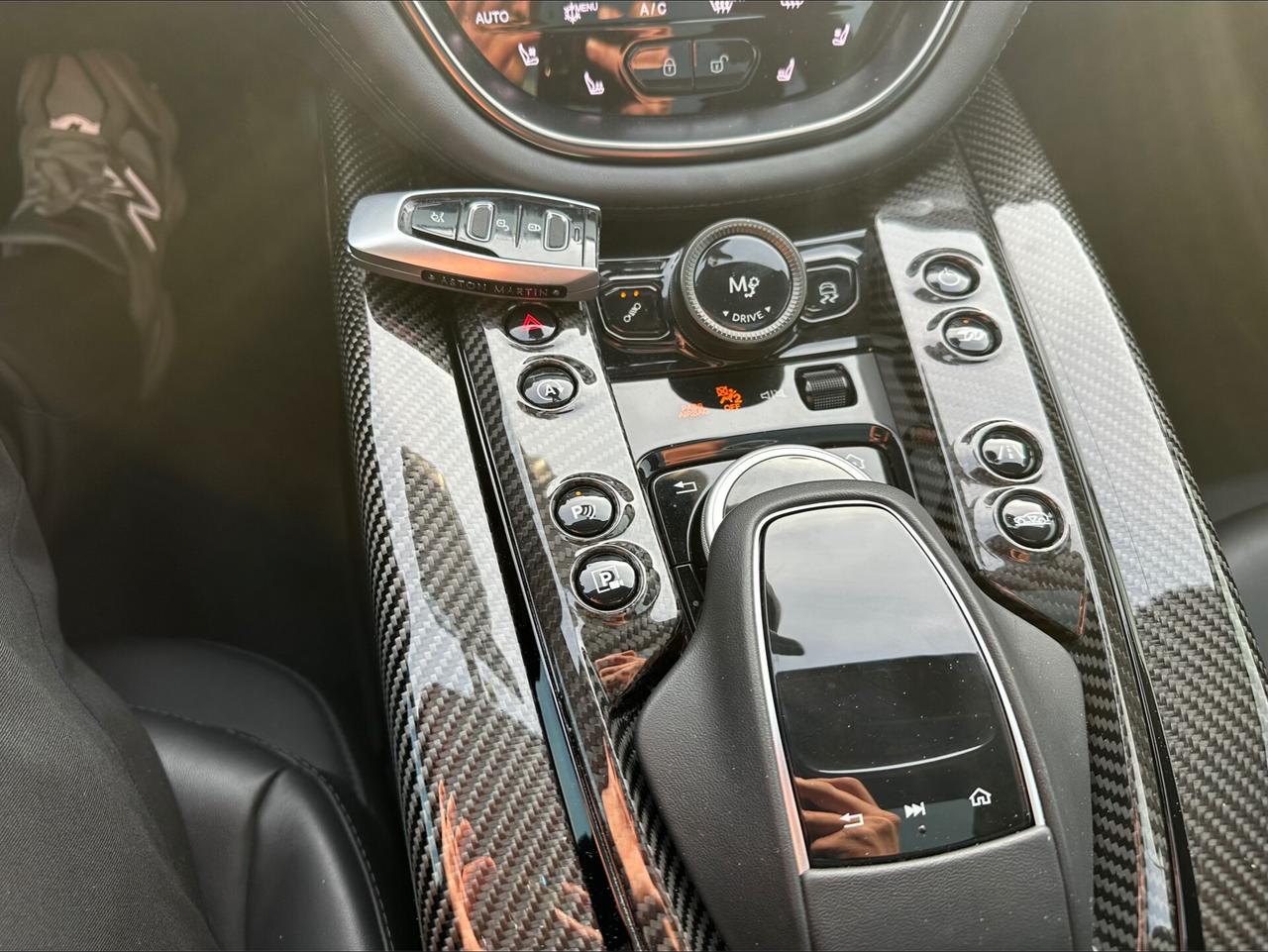 Aston Martin DBX DBX707