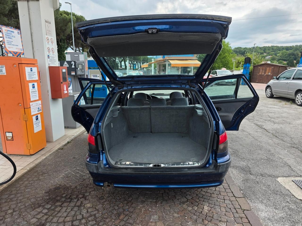 Peugeot 406 1.8i 16V cat S.W. con 127.000km Neopatentati ok