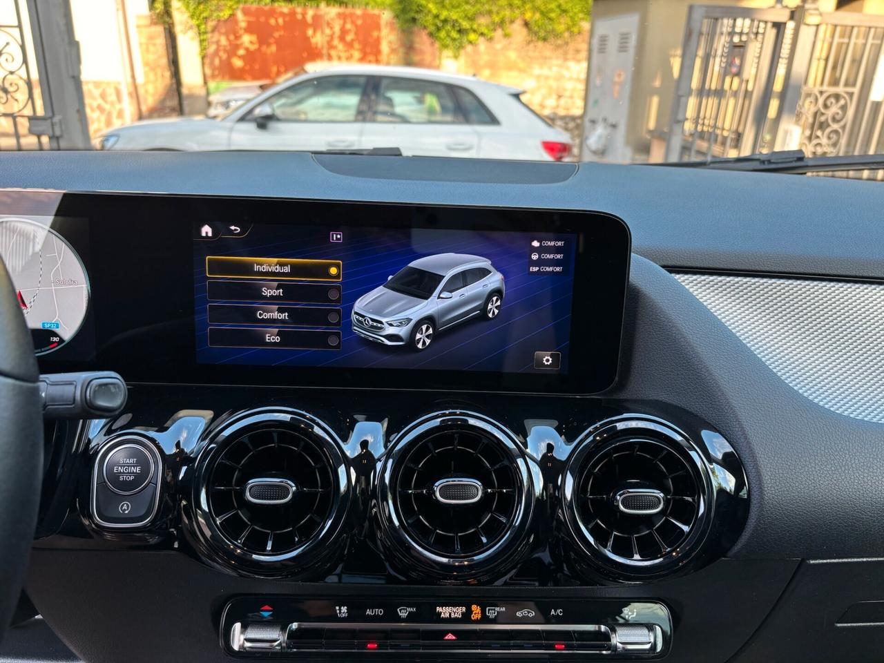 Mercedes-benz GLA 200 d Automatic Sport FULL- LED -MATRIX- MY 22