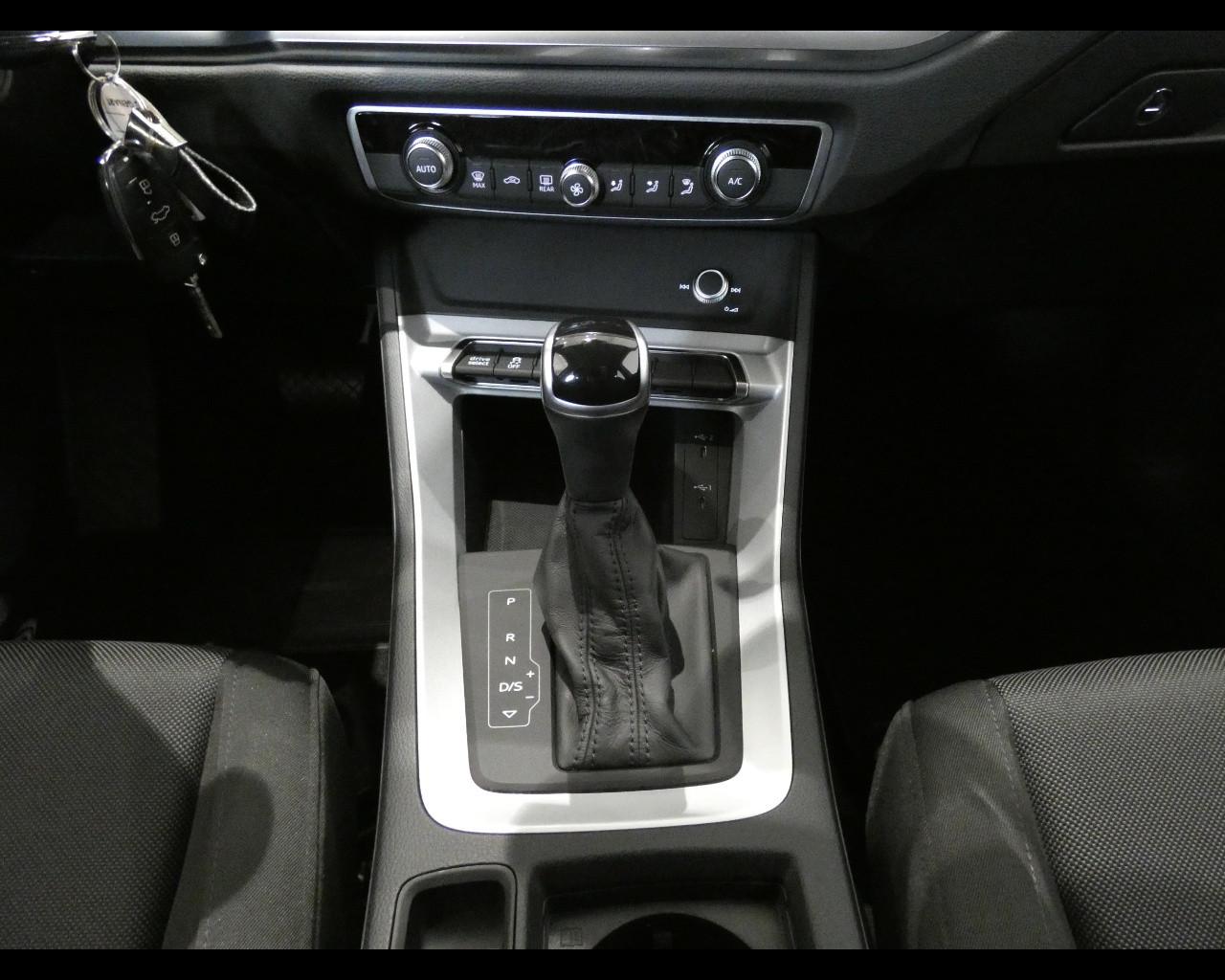 AUDI Q3 2ª serie - Q3 SPB 35 TDI S tronic