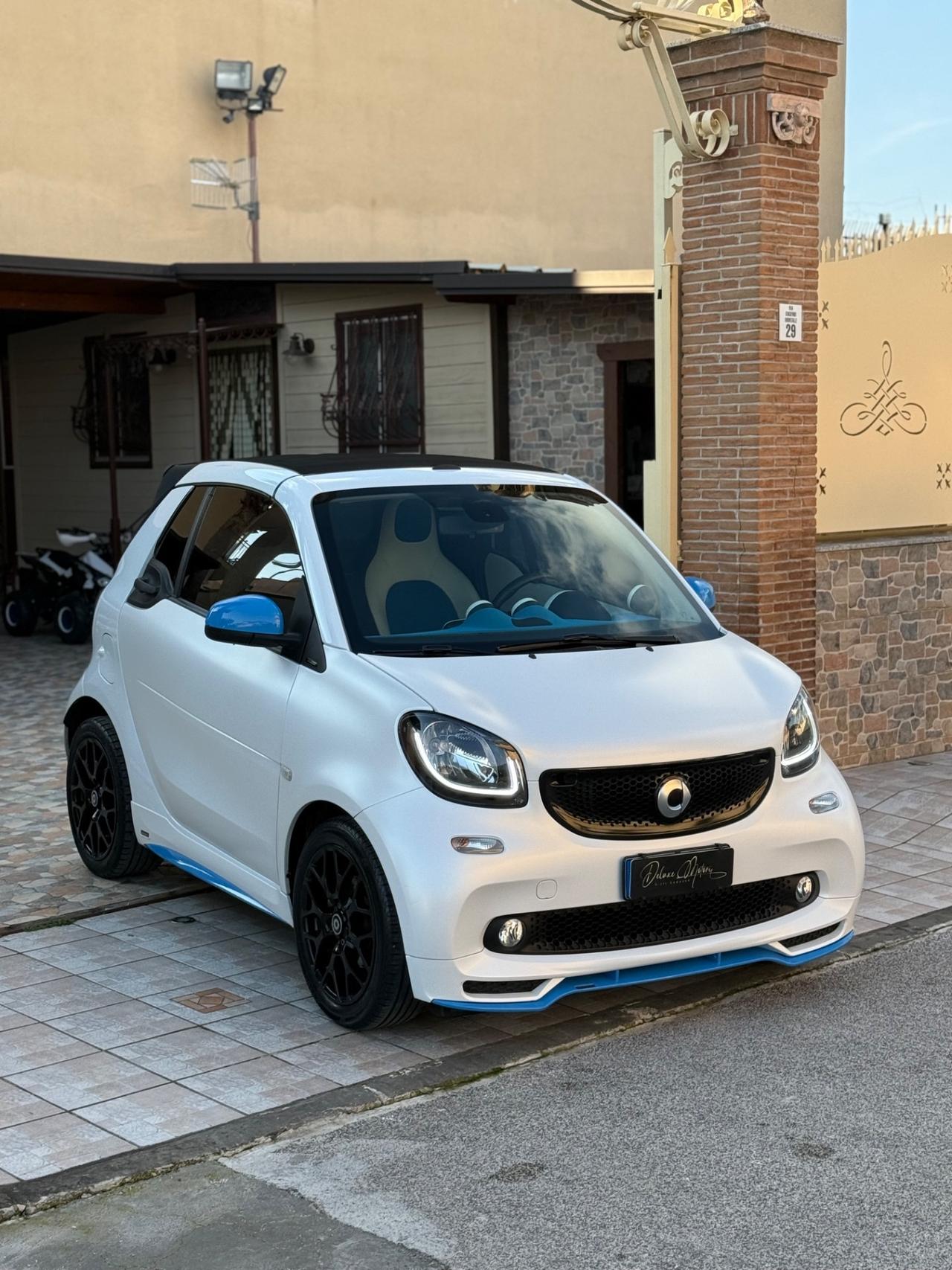 Smart ForTwo 90 0.9T twinamic cabrio Urbanrunner Proxy