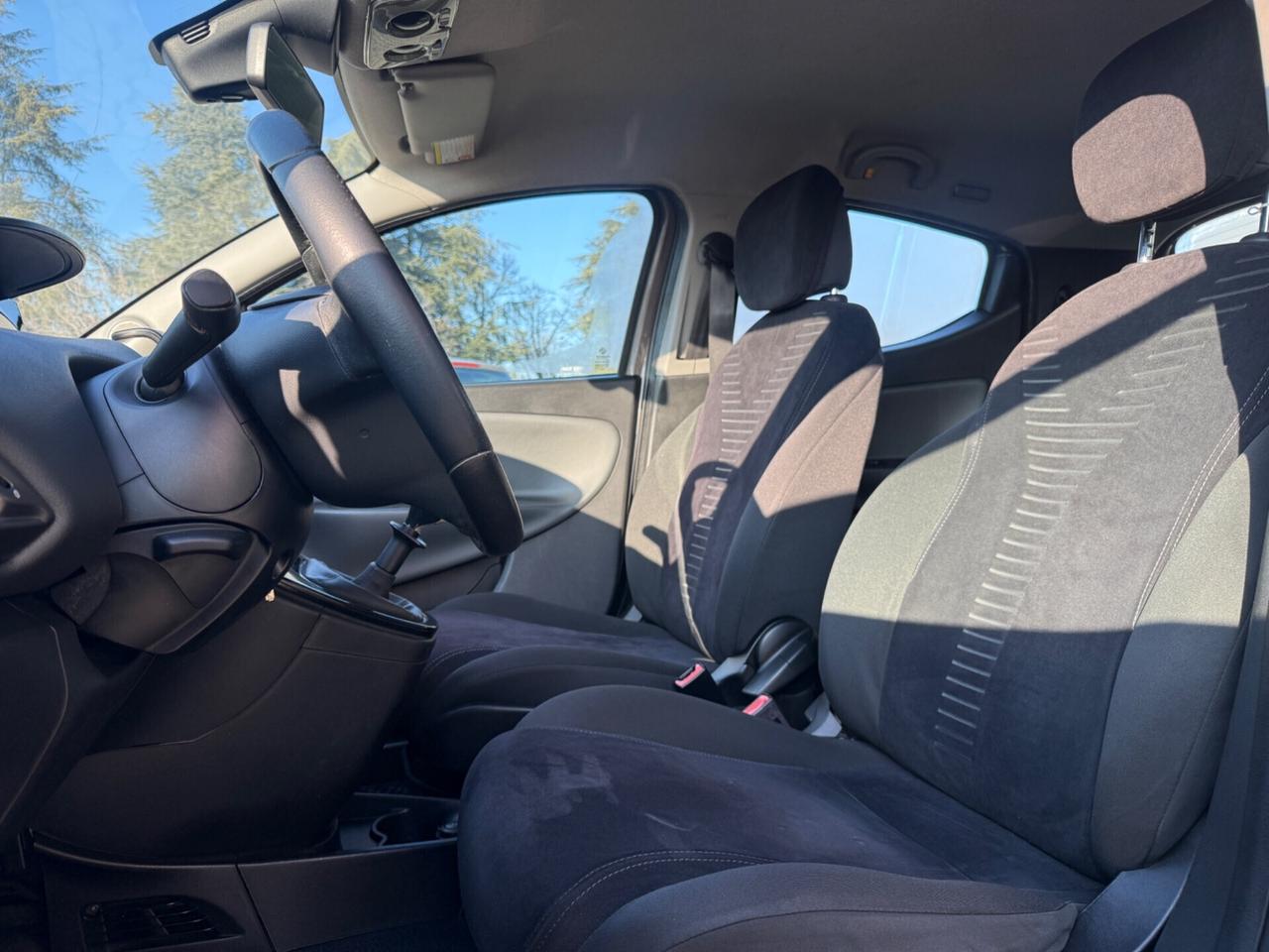 Lancia Ypsilon 1.2 69 CV 5 porte GPL Ecochic Gold