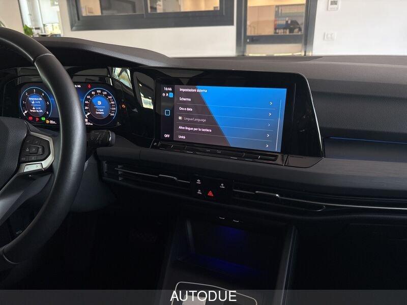 Volkswagen Golf 8 2.0 TDI STYLE 115CV DSG