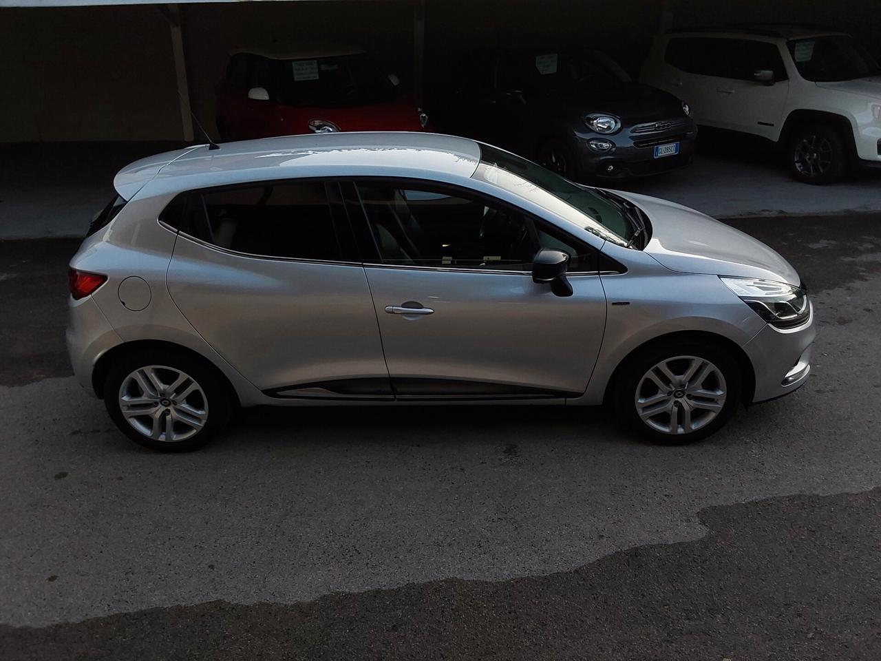 Renault Clio 1.5 dCi 8V 90 CV 5 porte Duel