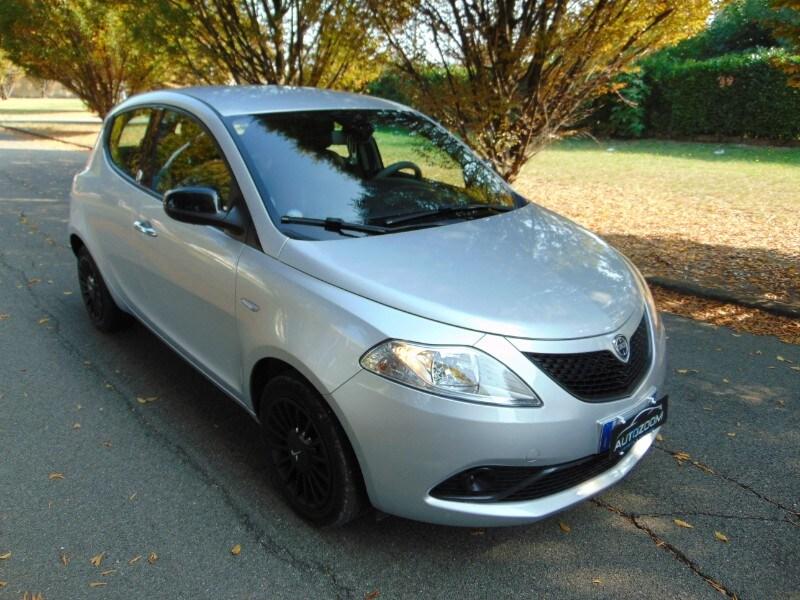 LANCIA Ypsilon 3ª serie Ypsilon 1.2 69 CV 5 po...