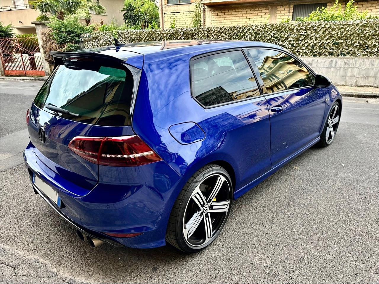 Volkswagen Golf GTI R 2.0 DSG 3p.
