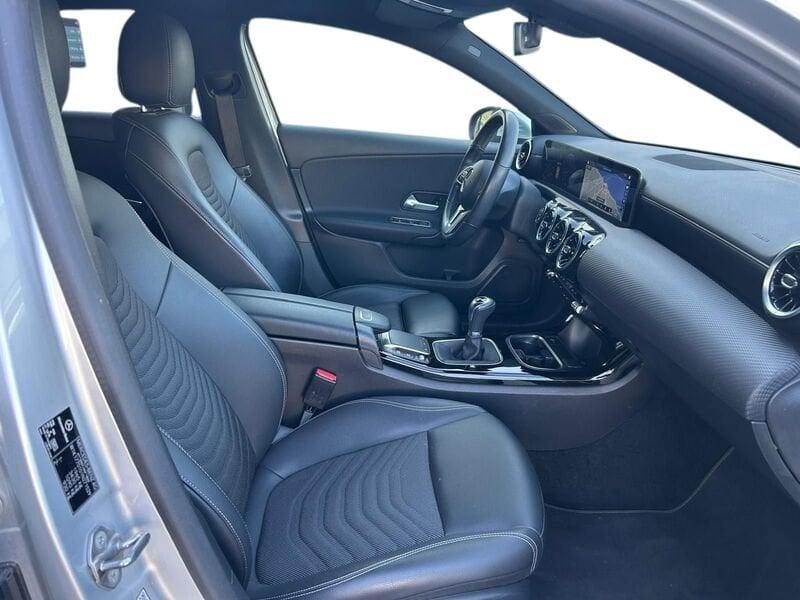 Mercedes-Benz Classe A 180 d 116 CV NAVI LED Business Extra