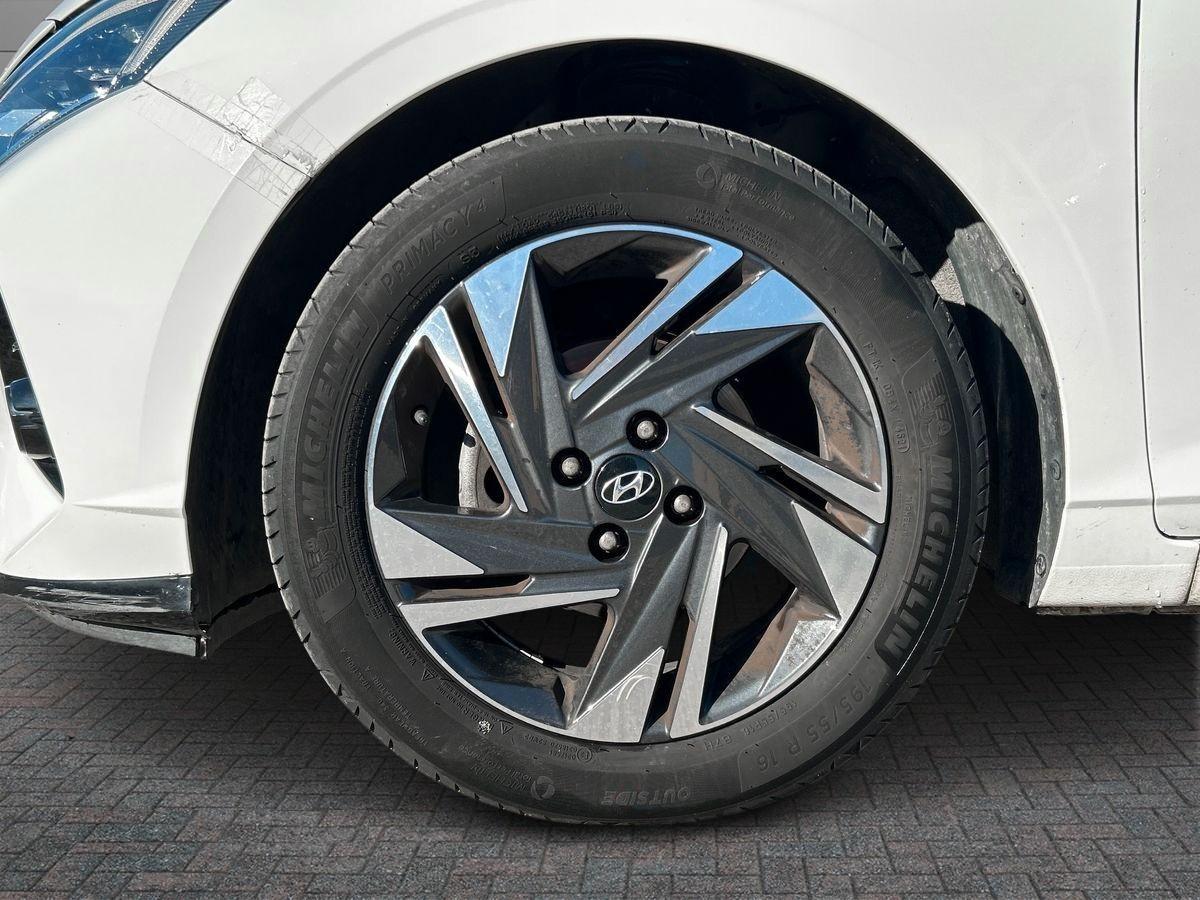 HYUNDAI i20 III 2021 - i20 1.2 Connectline Exterior Pack Gpl