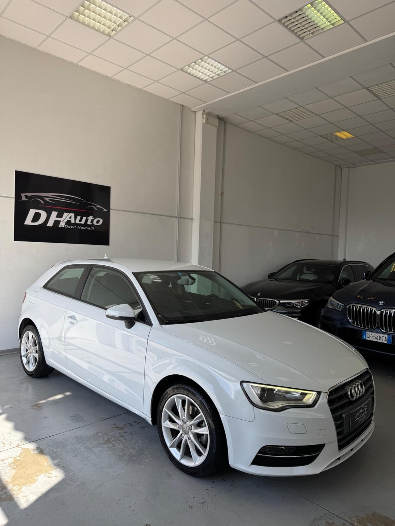 Audi A3 Sedan 1.6 TDI clean diesel Ambition