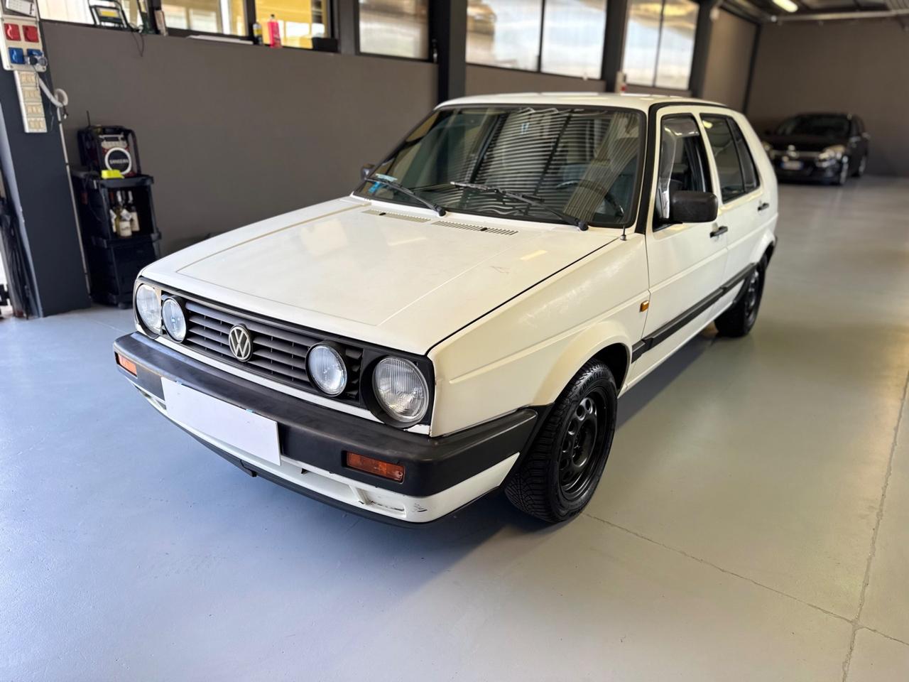 Volkswagen Golf 1600 cat 5 porte GL