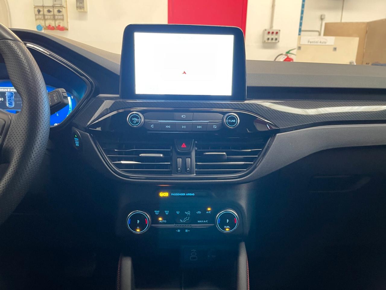 Ford Kuga ST-Line X 2.0d 120cv c.auto-Ok Neopat-LEGGI SOTTO