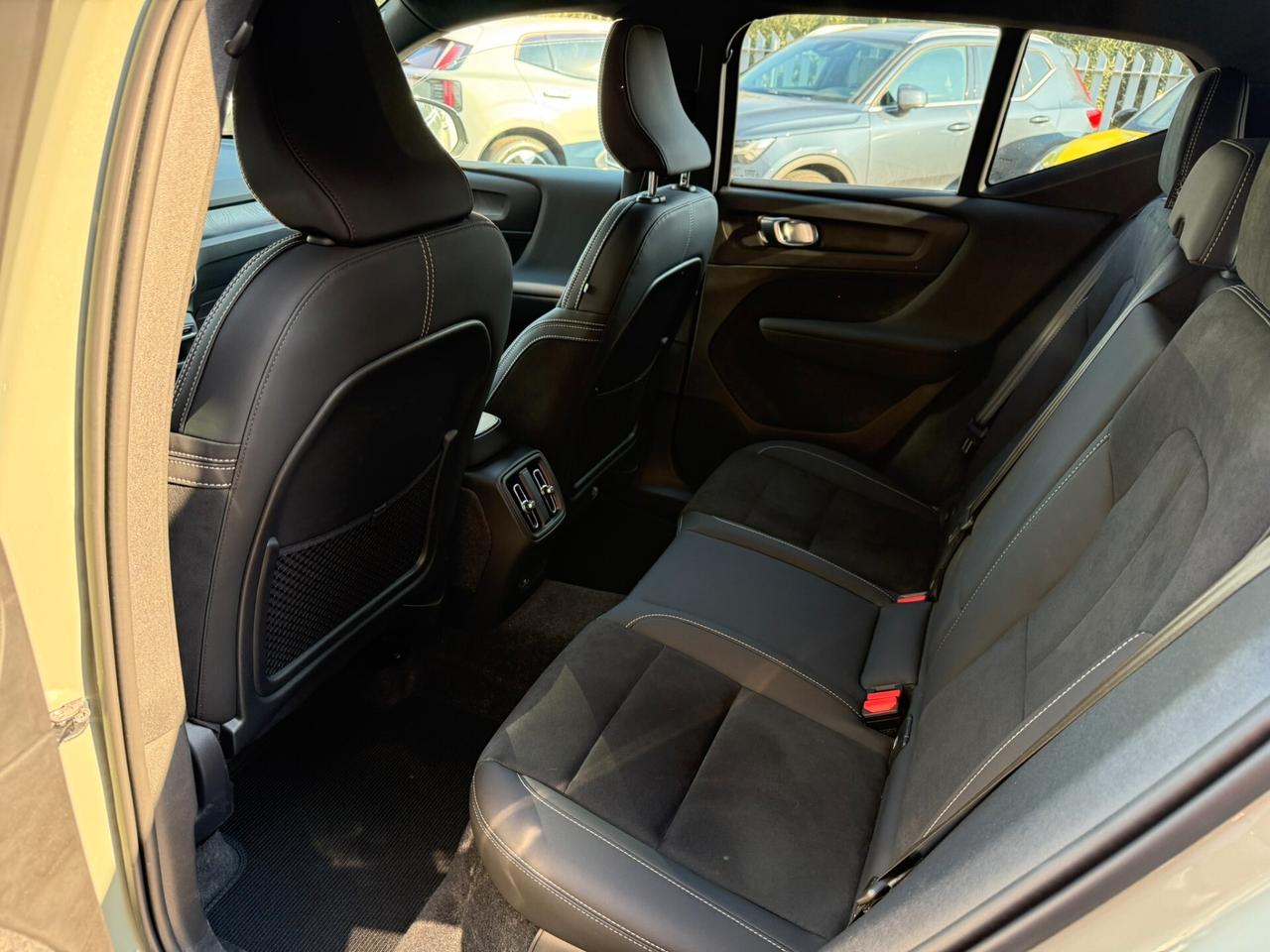 Volvo EX40 Single Motor Extended Range RWD Ultra