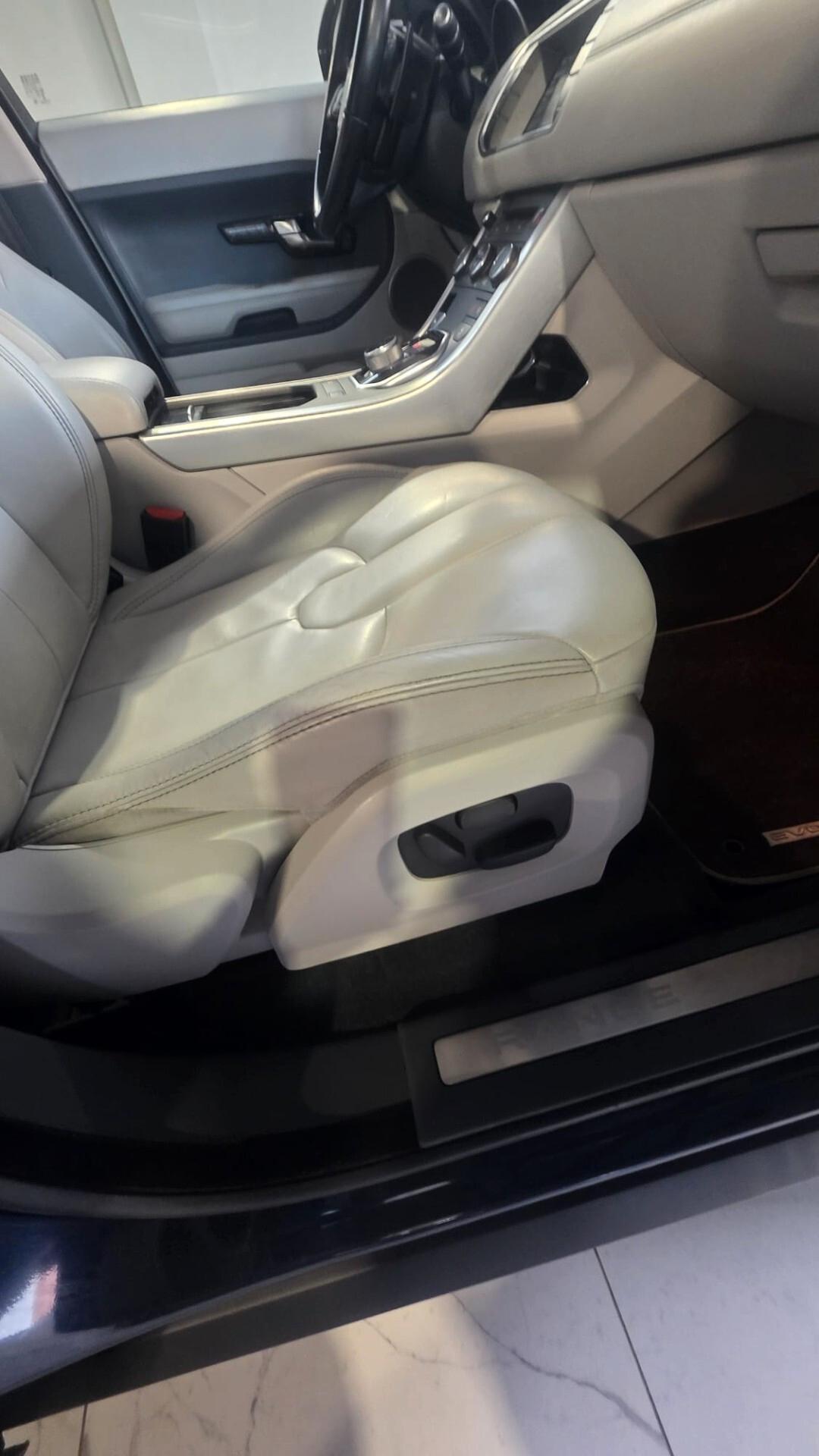 Land Rover Range Evoque 2.2 TD4 5p. Dynamic