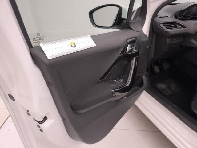 PEUGEOT 208 1.2 puretech Active s&s 82cv 5p neopatentati