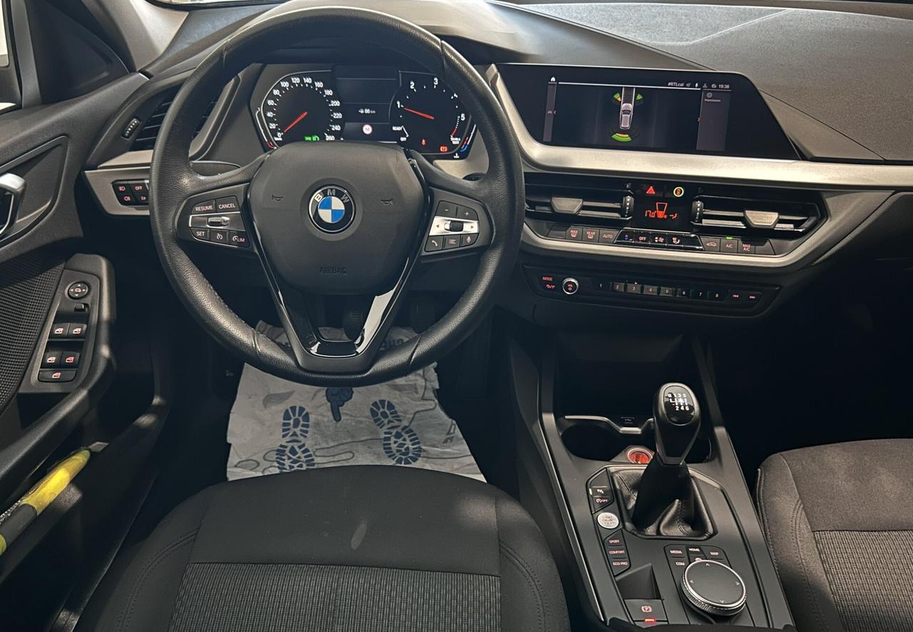 Bmw 116 116d 5p. Advantage