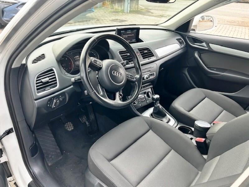 Audi Q3 2.0 TDI 120 CV Sport