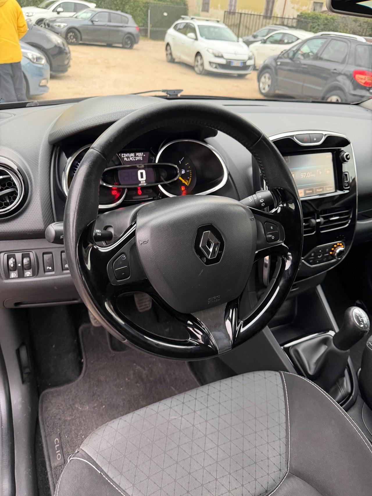 Renault CLIO 1.5 dCi 8V 5P LIVE KMCERT NEOPAT GARANZ