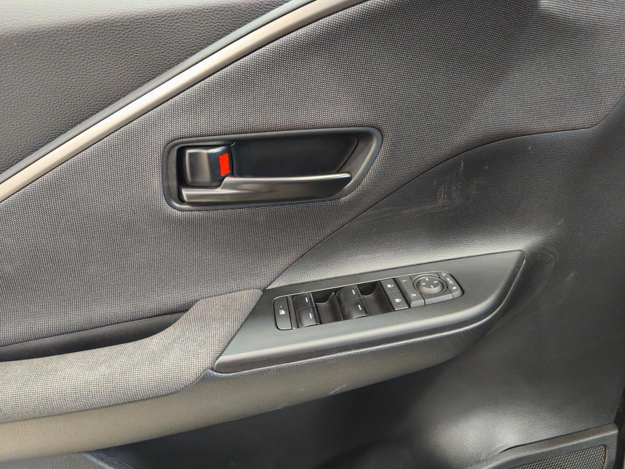 Toyota C-HR 1.8 HV Trend