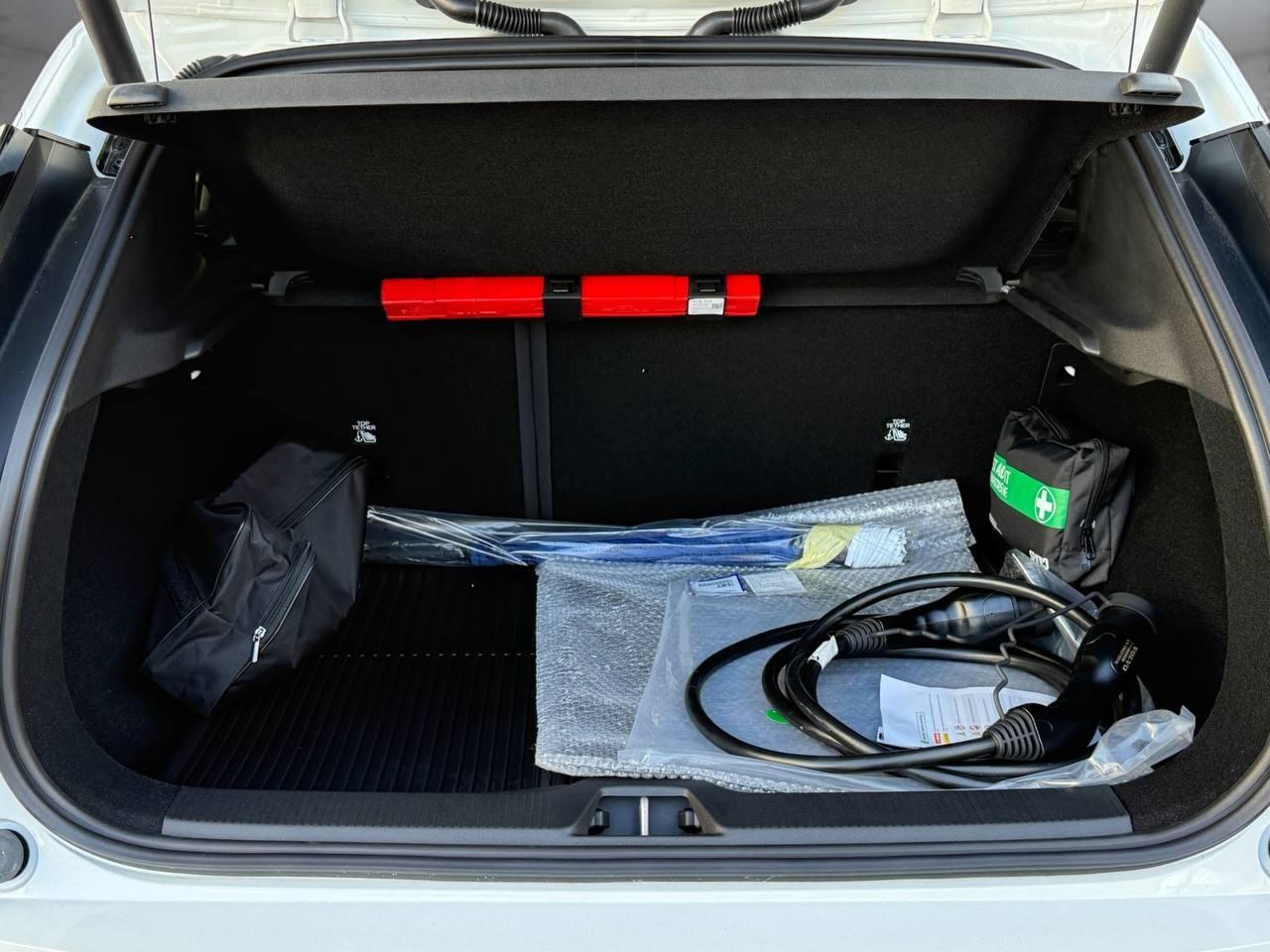 VOLVO EX30 Plus P5 Electric