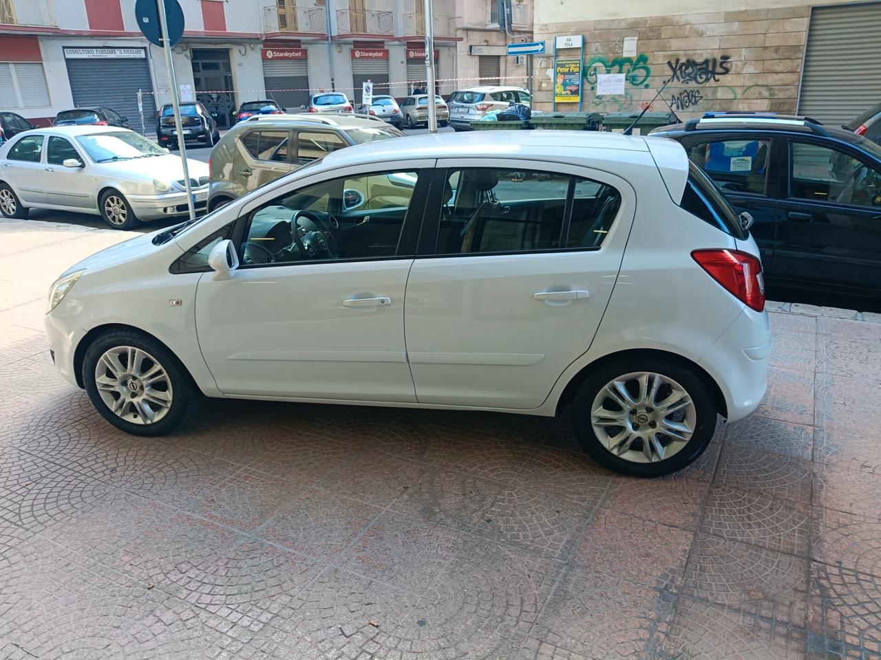 OPEL CORSA 1.2 5 PORTE-NEOPATENTATI-Euro4390
