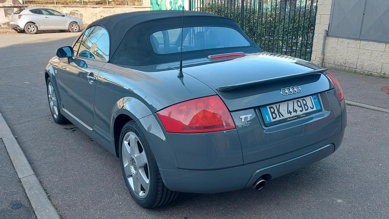 AUDI TT Roadster 1.8T 180cv S-Line