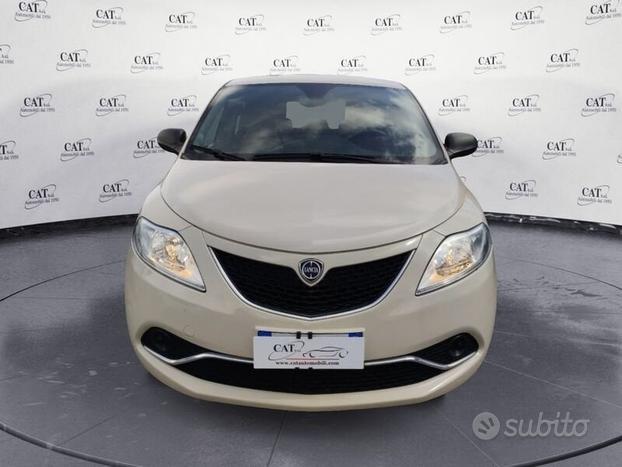 Lancia Ypsilon 1.2 69 CV 5 porte GPL Gold