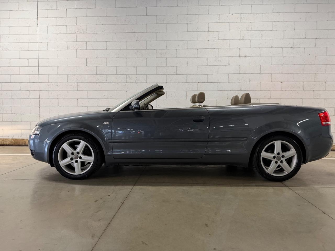 Audi A4 Cabriolet 2.5 V6 TDI cat