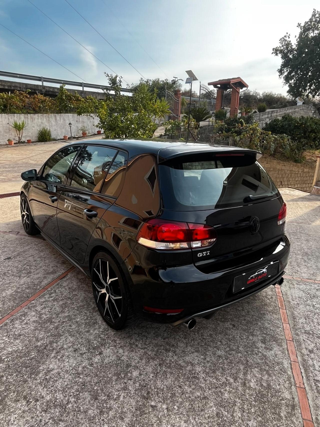 Volkswagen Golf GTI 2.0 TSI DSG 5p.
