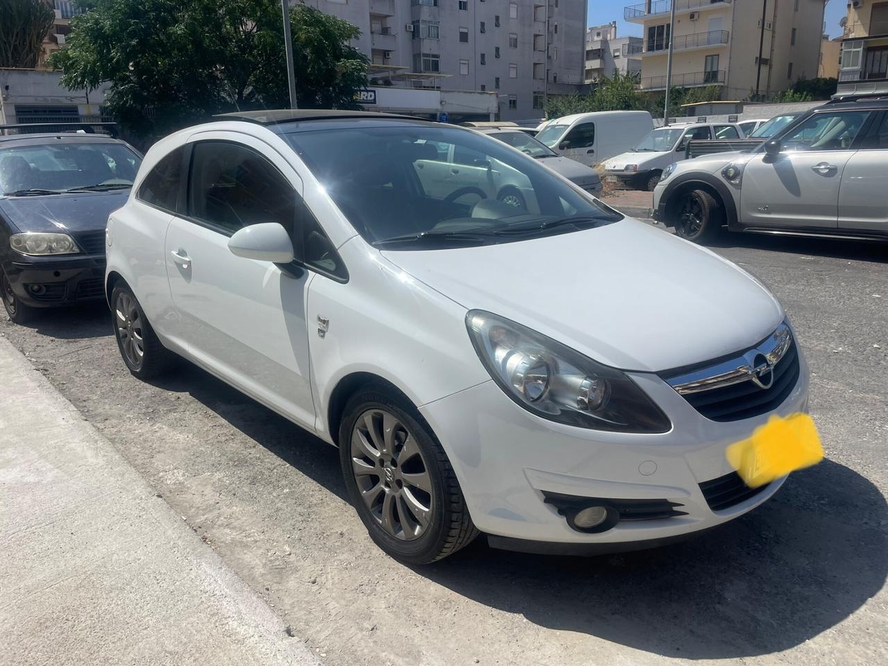 opel corsa 1.3 diesel (tetto panoramico apribile)010