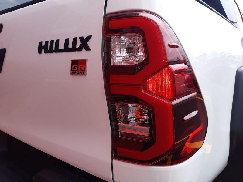 Toyota Hilux 2.8 D-4D A/T 4WD 4 porte Double Cab GR SPORT