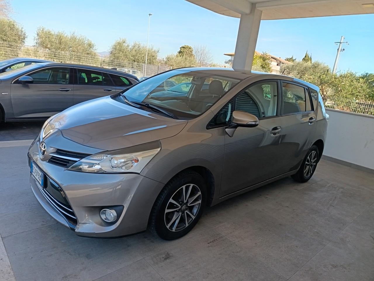Toyota Verso 1.6 D-4D Style 7 posti