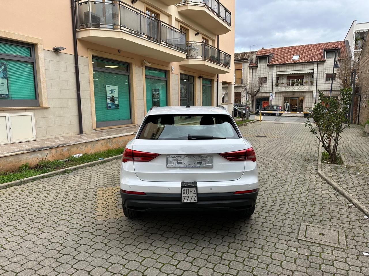 Audi Q3 35 TDI Business