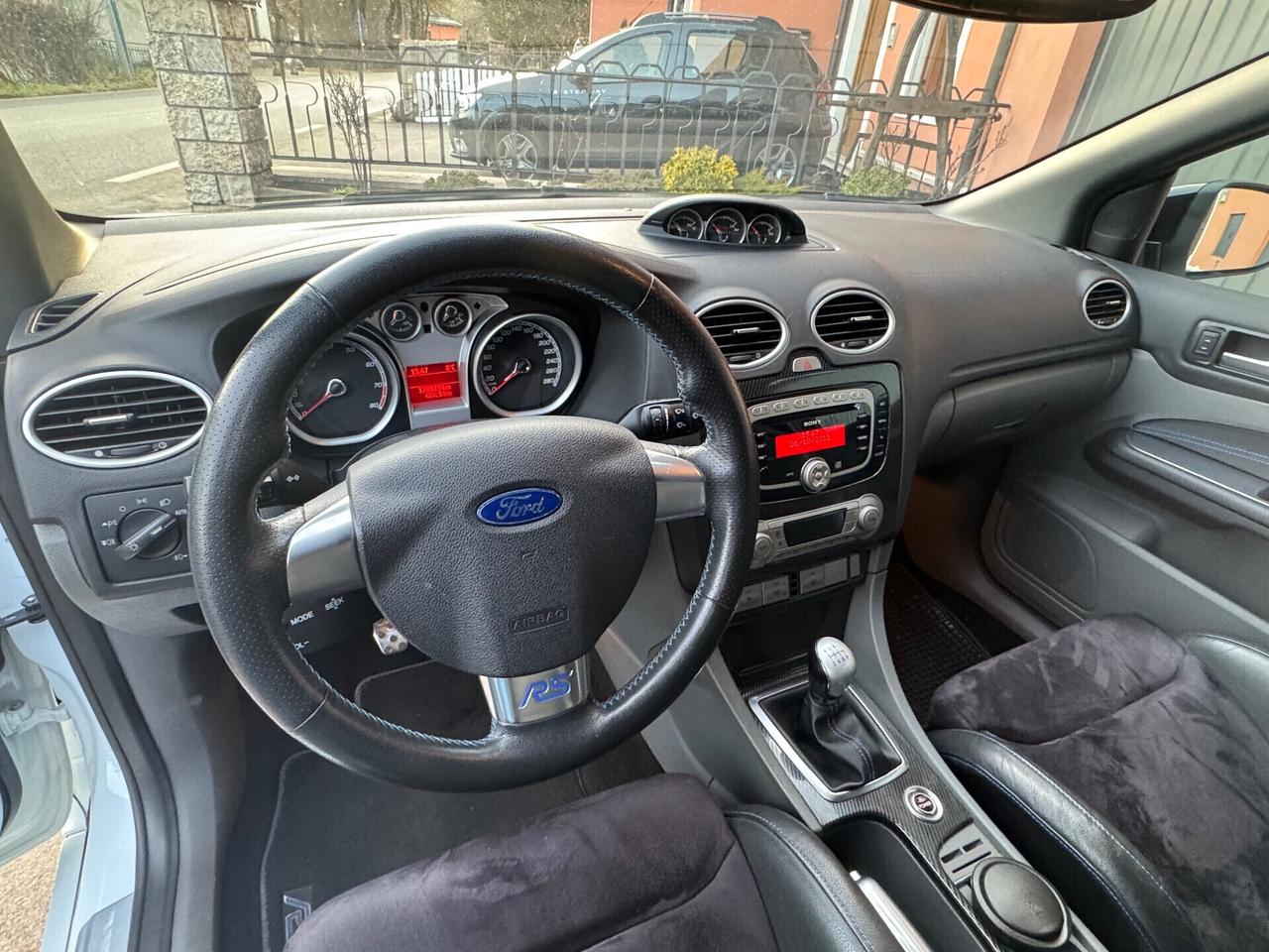 Ford Focus 2.5T (305CV) 3p. RS