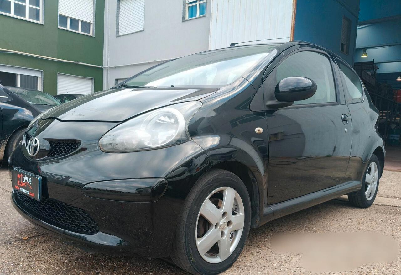 Toyota Aygo 1.0 benzina
